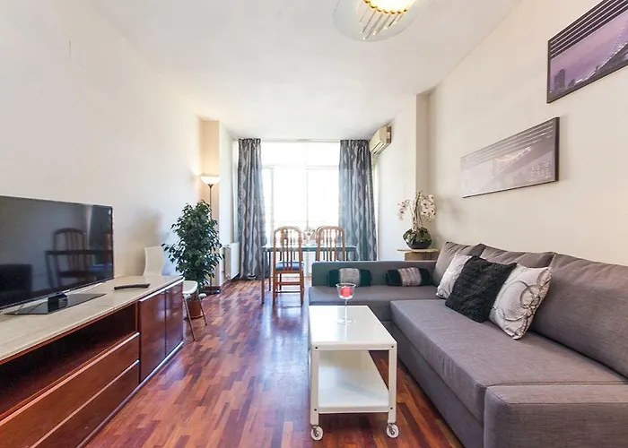 Your Home - Central Apartment